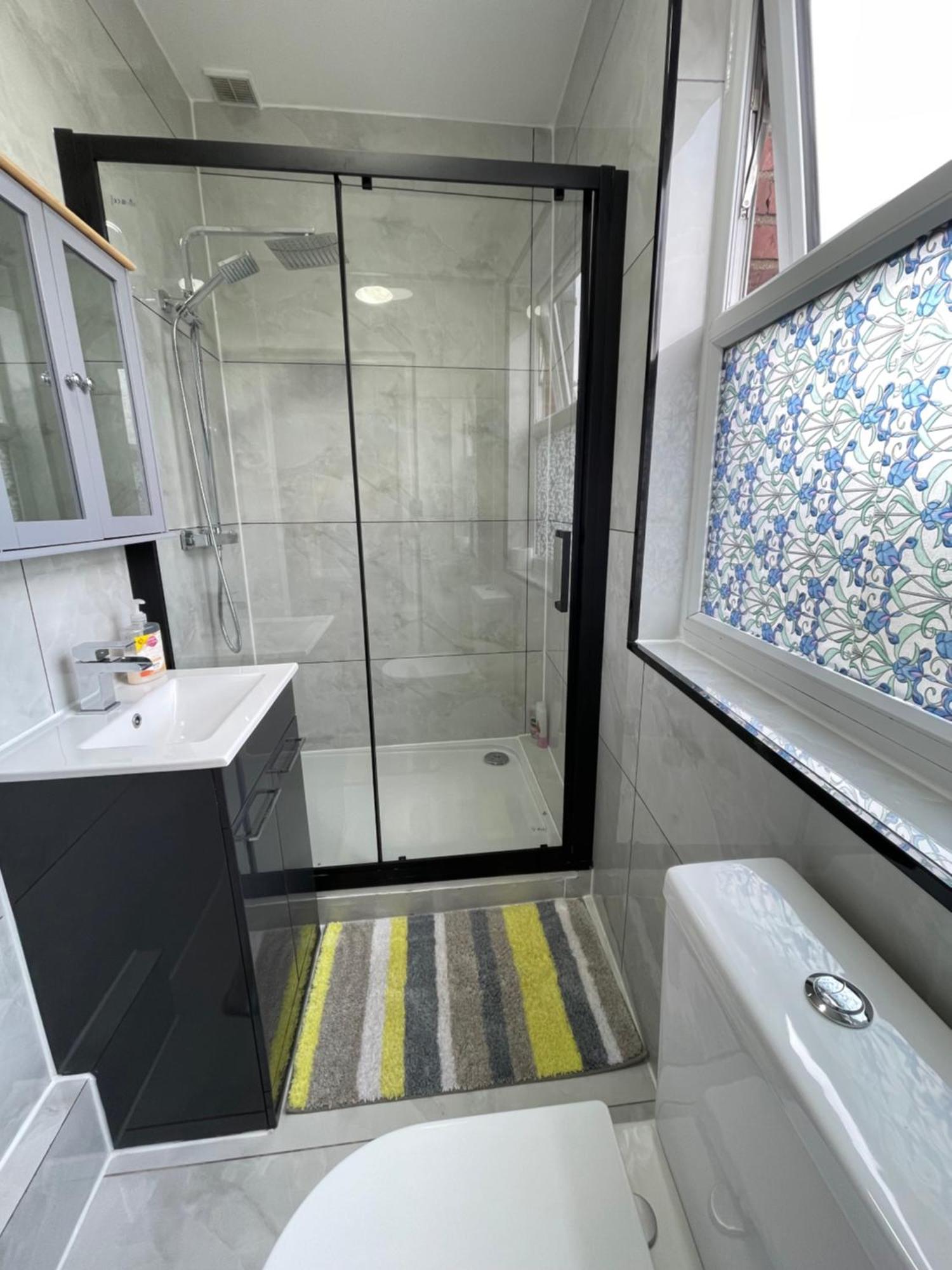 Seven Sisters Hideaway Apartment Londra Exterior foto
